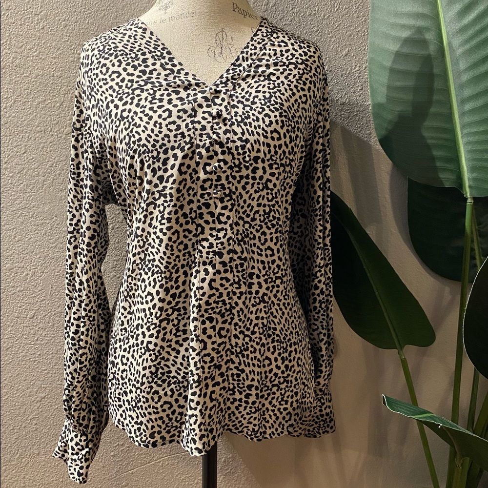 Express leopard top